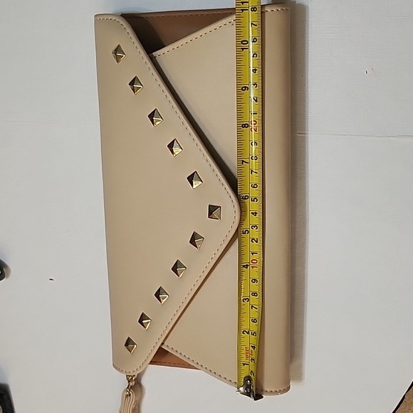 BMC Vegan Gold TONE Studded Two-Tone Cream and Caramel Clutch Wristlet EUC - Picture 10 of 16